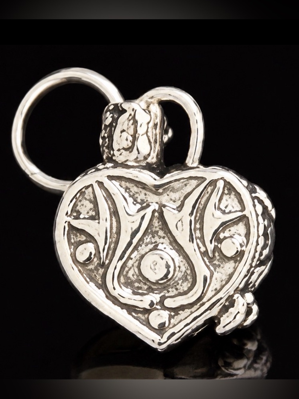 Heart-Shaped Sterling Silver A925 Pendant/Charm. Opens.